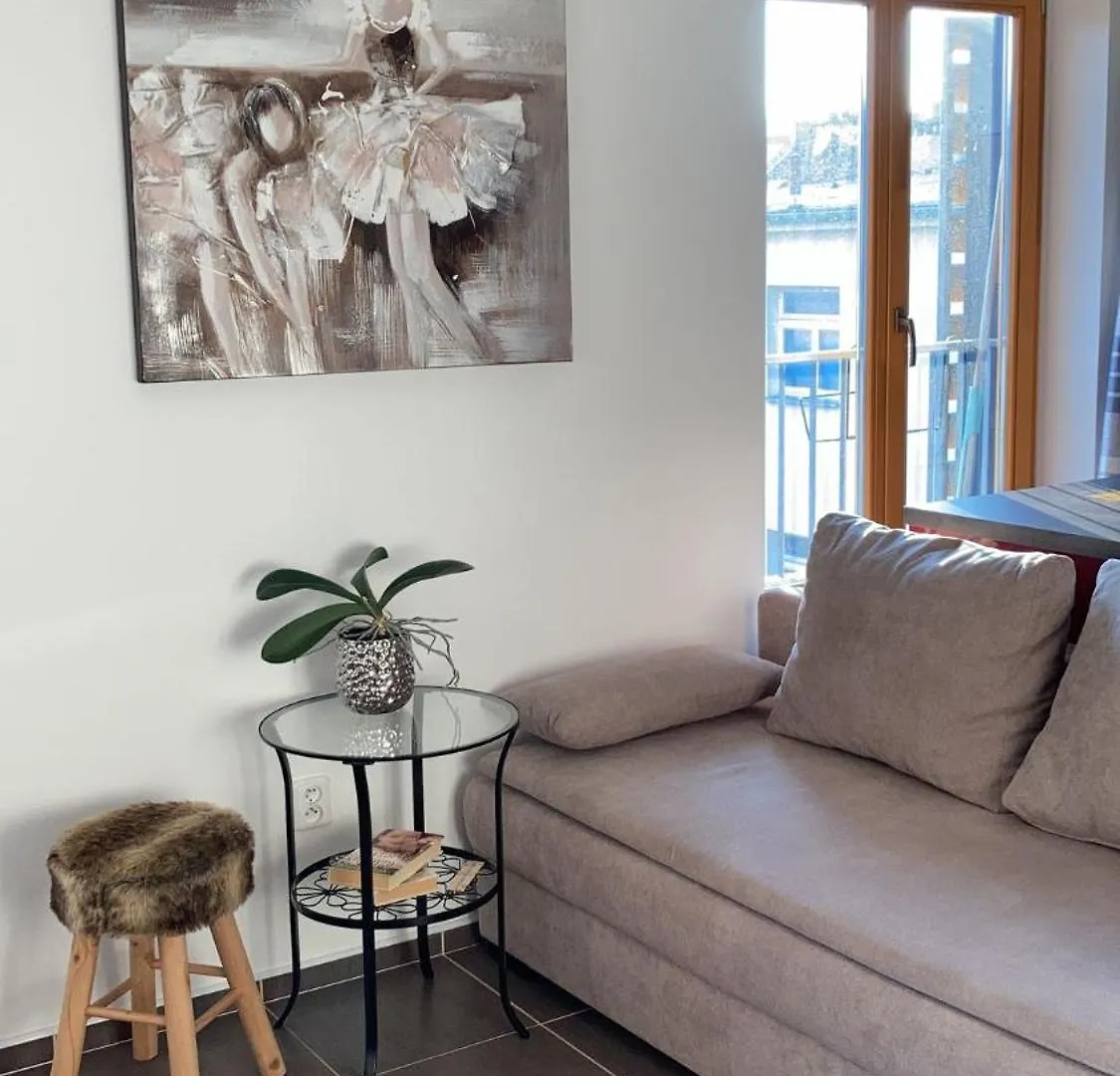 דירות Luxury Flat In Brno Purplered