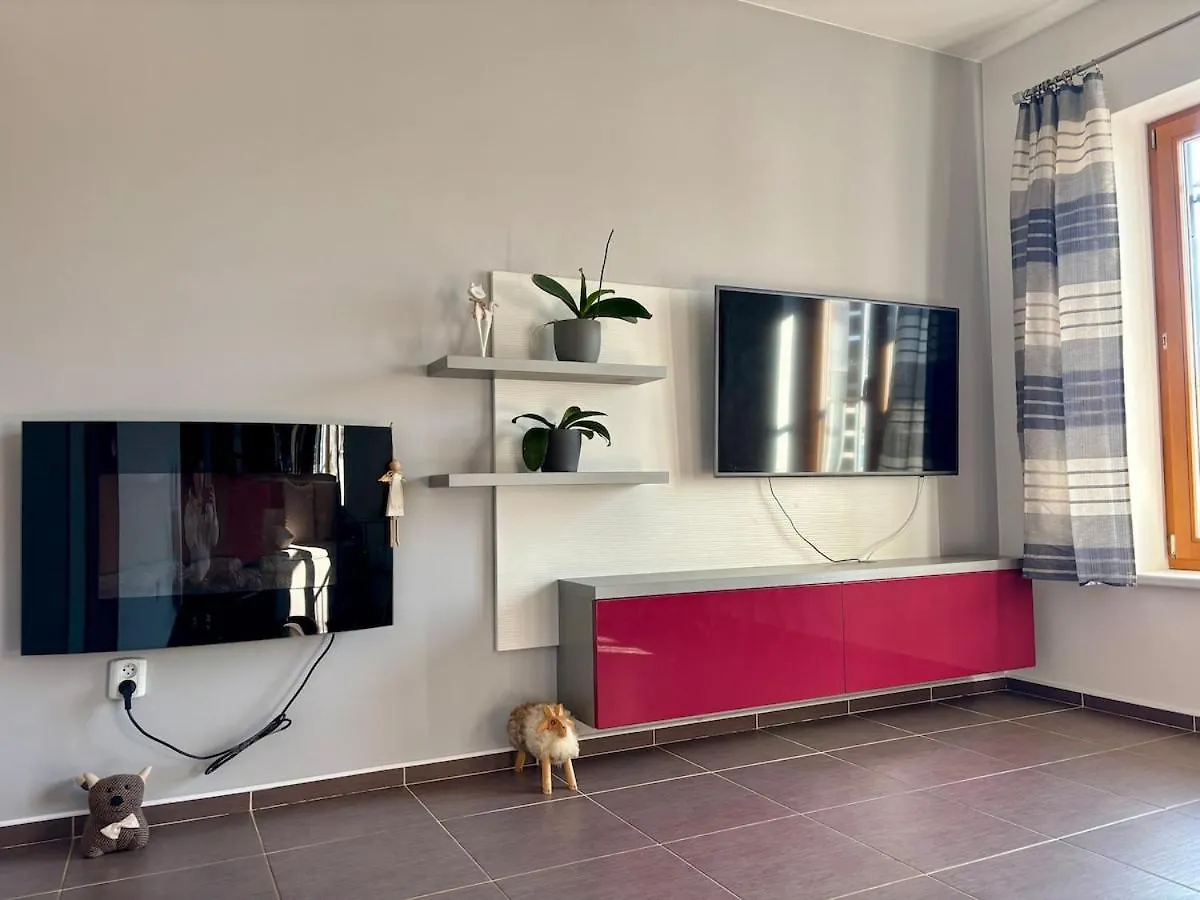 דירות Luxury Flat In Brno Purplered