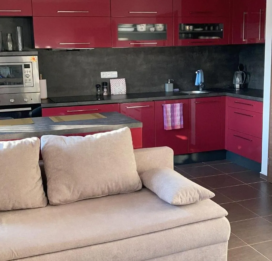 דירות Luxury Flat In Brno Purplered 0*,