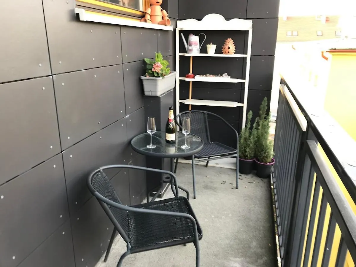 דירות Luxury Flat In Brno Purplered