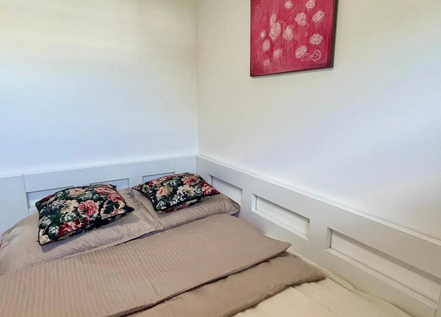 Luxury Flat In Brno Purpleredアパートメント チェコ